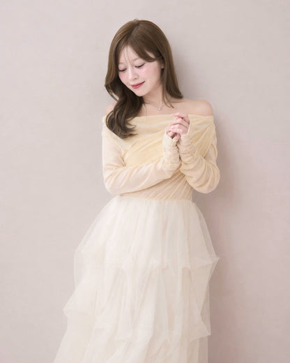 モデル身長：155cm / 着用カラー：アイボリー