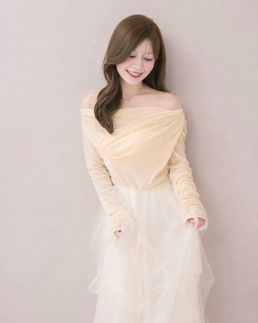 モデル身長：155cm / 着用カラー：アイボリー