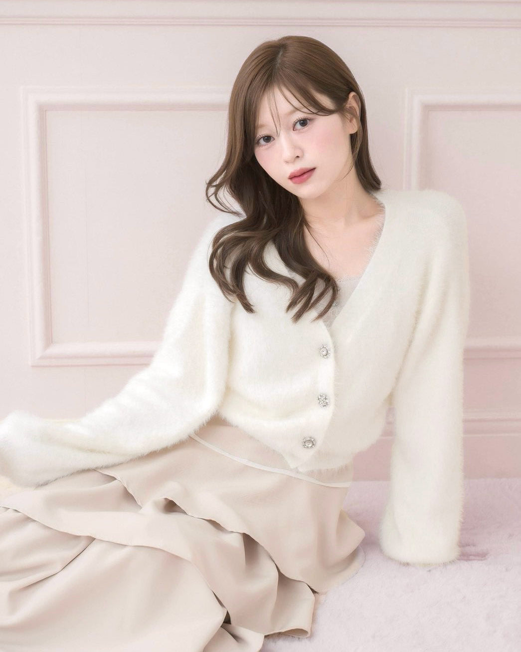 モデル身長：155cm / 着用カラー：ホワイト