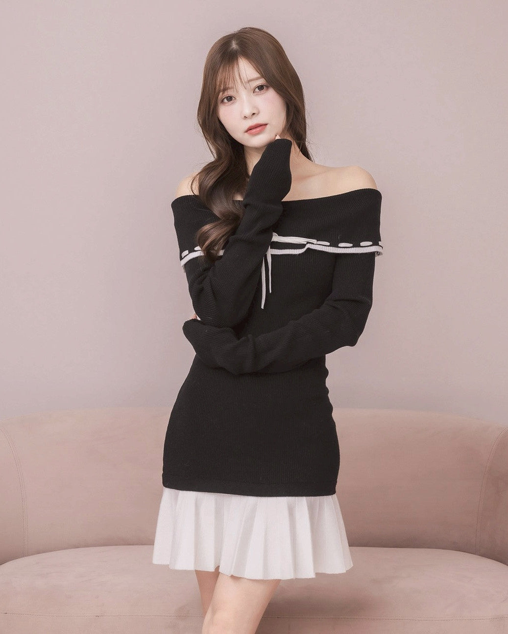 モデル身長：160cm / 着用カラー：ブラック×ブラック