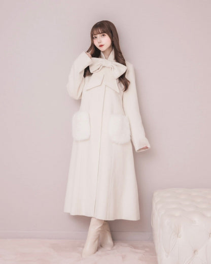 モデル身長：159cm / 着用カラー：アイボリー