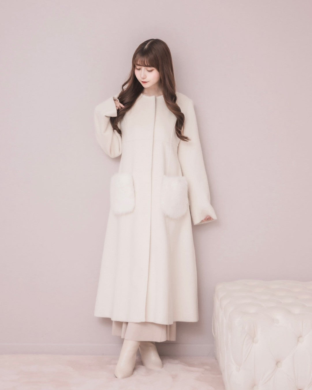 モデル身長：159cm / 着用カラー：アイボリー