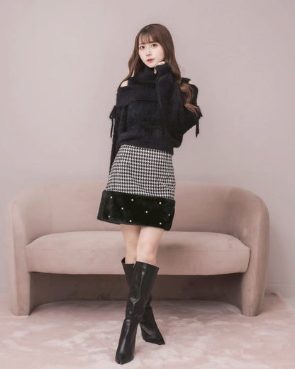 モデル身長：159cm / 着用カラー：ブラック×ホワイト
