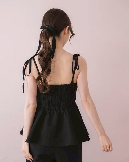 モデル身長：153cm / 着用カラー：ブラック