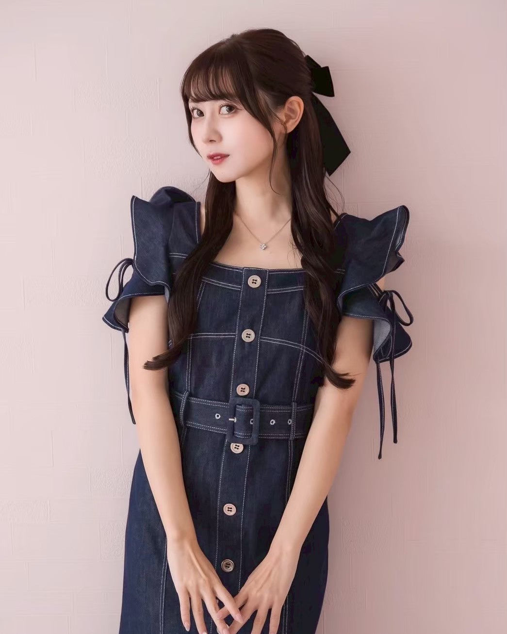 モデル身長：159cm / 着用カラー：インディゴ