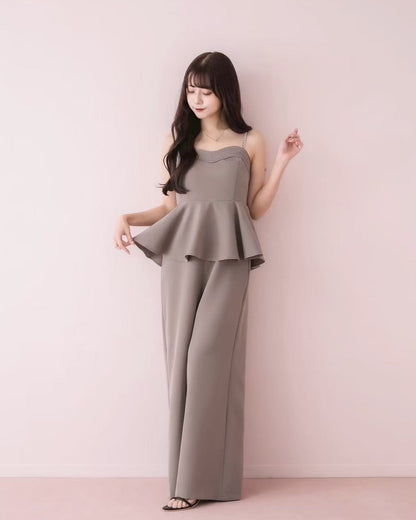 モデル身長：159cm / 着用カラー：グレージュ