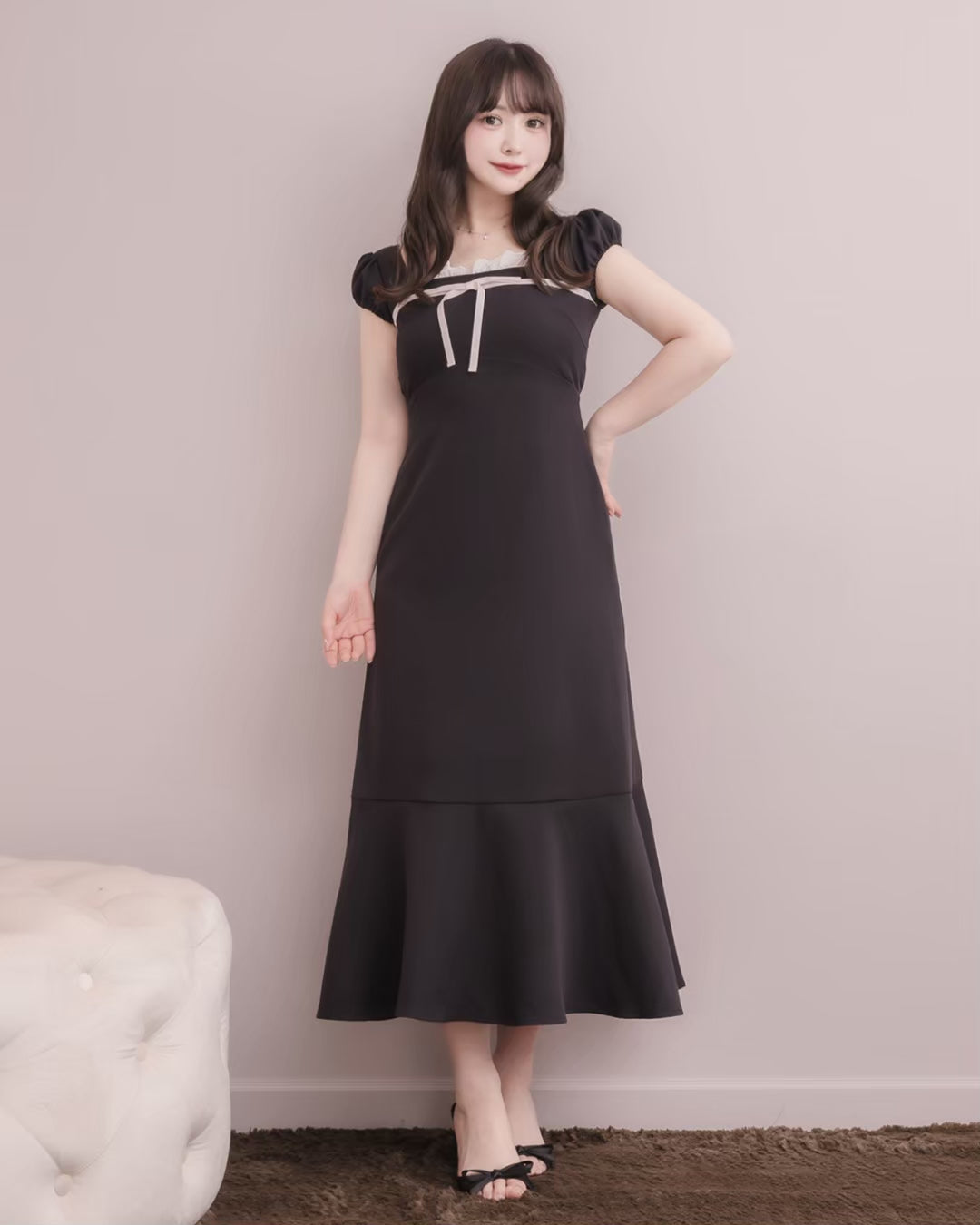 モデル身長：151cm / 着用カラー：ブラック×ピンク