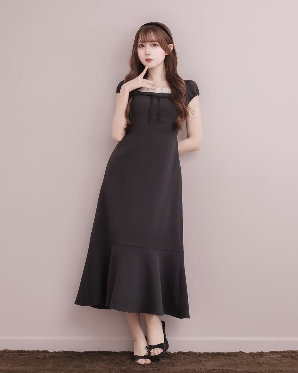 モデル身長：159cm / 着用カラー：ブラック×ブラック