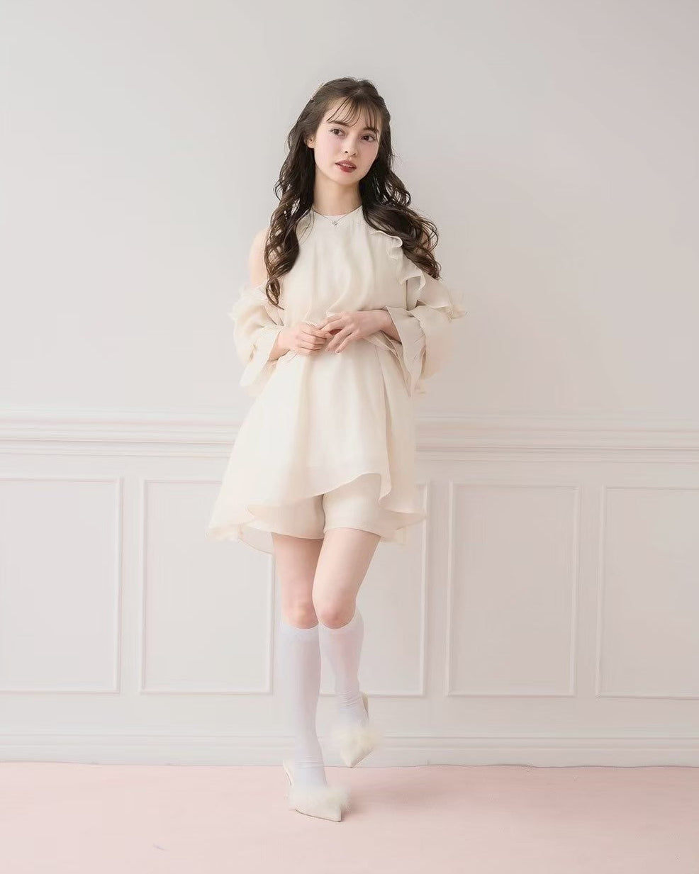 モデル身長：153cm/着用カラー：アイボリー