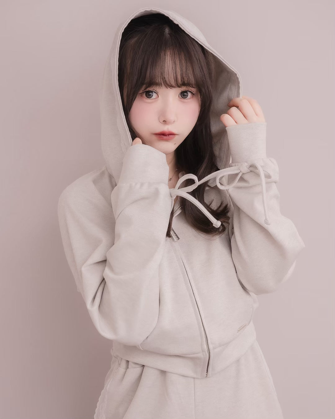 モデル身長：151cm / 着用カラー：ベージュ