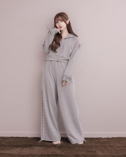 モデル身長：159cm / 着用カラー：グレー