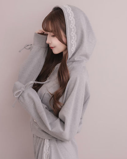 モデル身長：159cm / 着用カラー：グレー