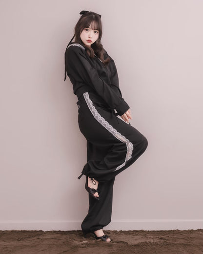 モデル身長：151cm / 着用カラー：ブラック