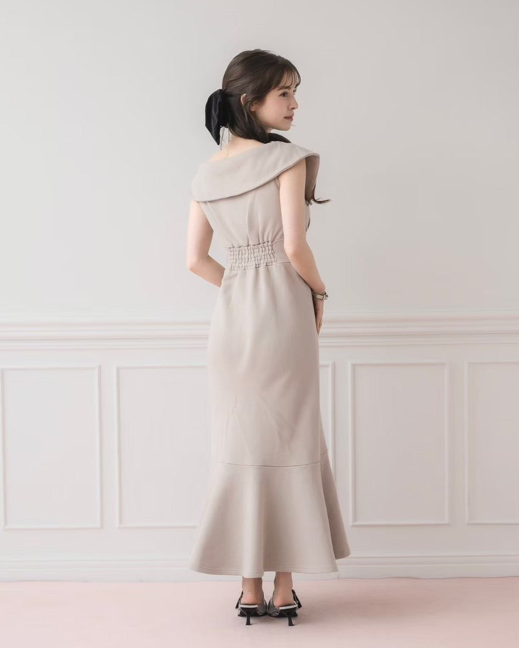 モデル身長：153cm/着用カラー：グレージュ