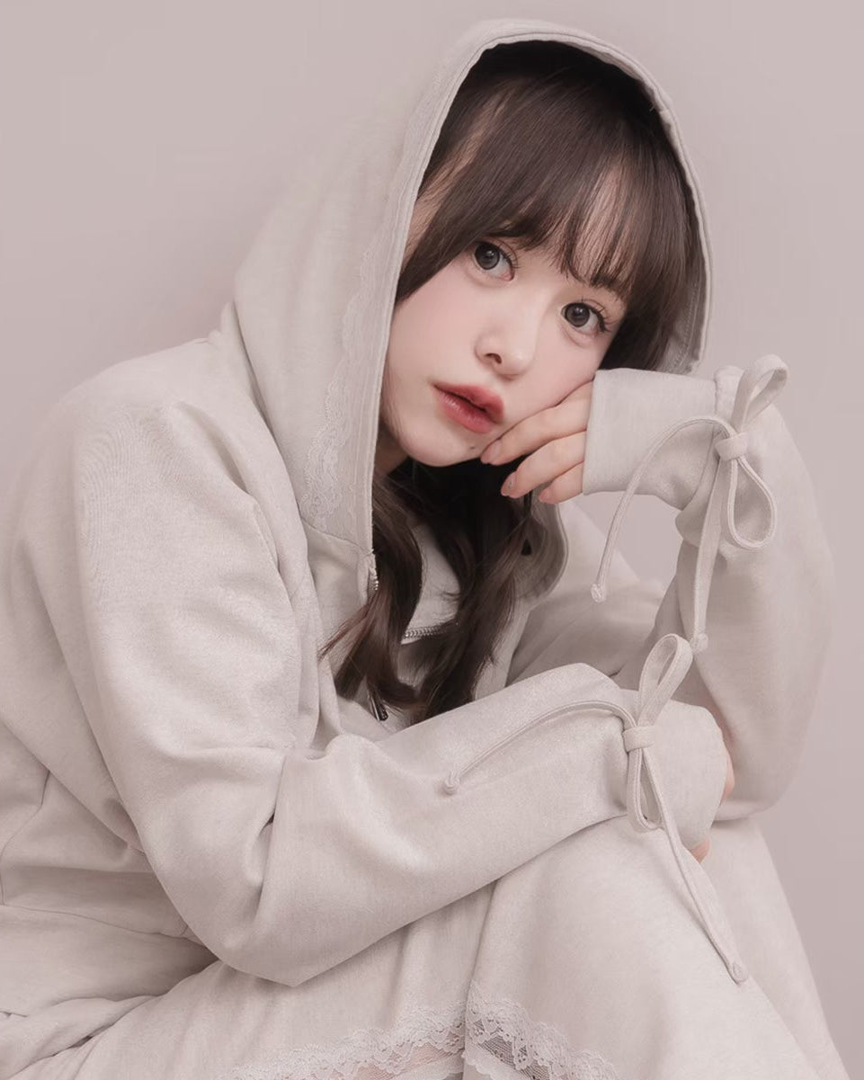 モデル身長：151cm / 着用カラー：ベージュ