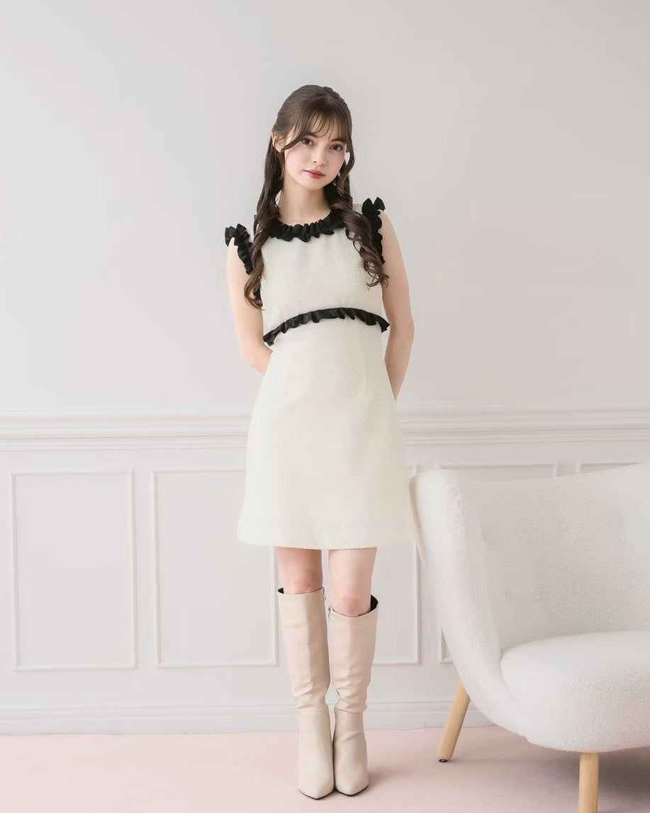 モデル身長：153cm / 着用カラー：アイボリー