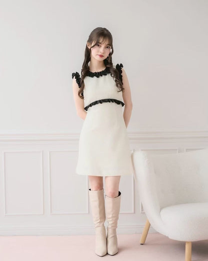 モデル身長：153cm / 着用カラー：アイボリー