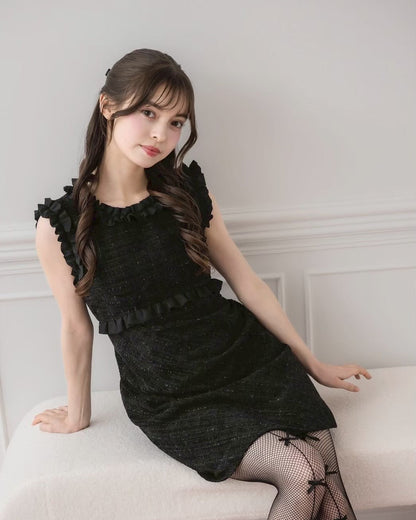 モデル身長：153cm / 着用カラー：ブラック