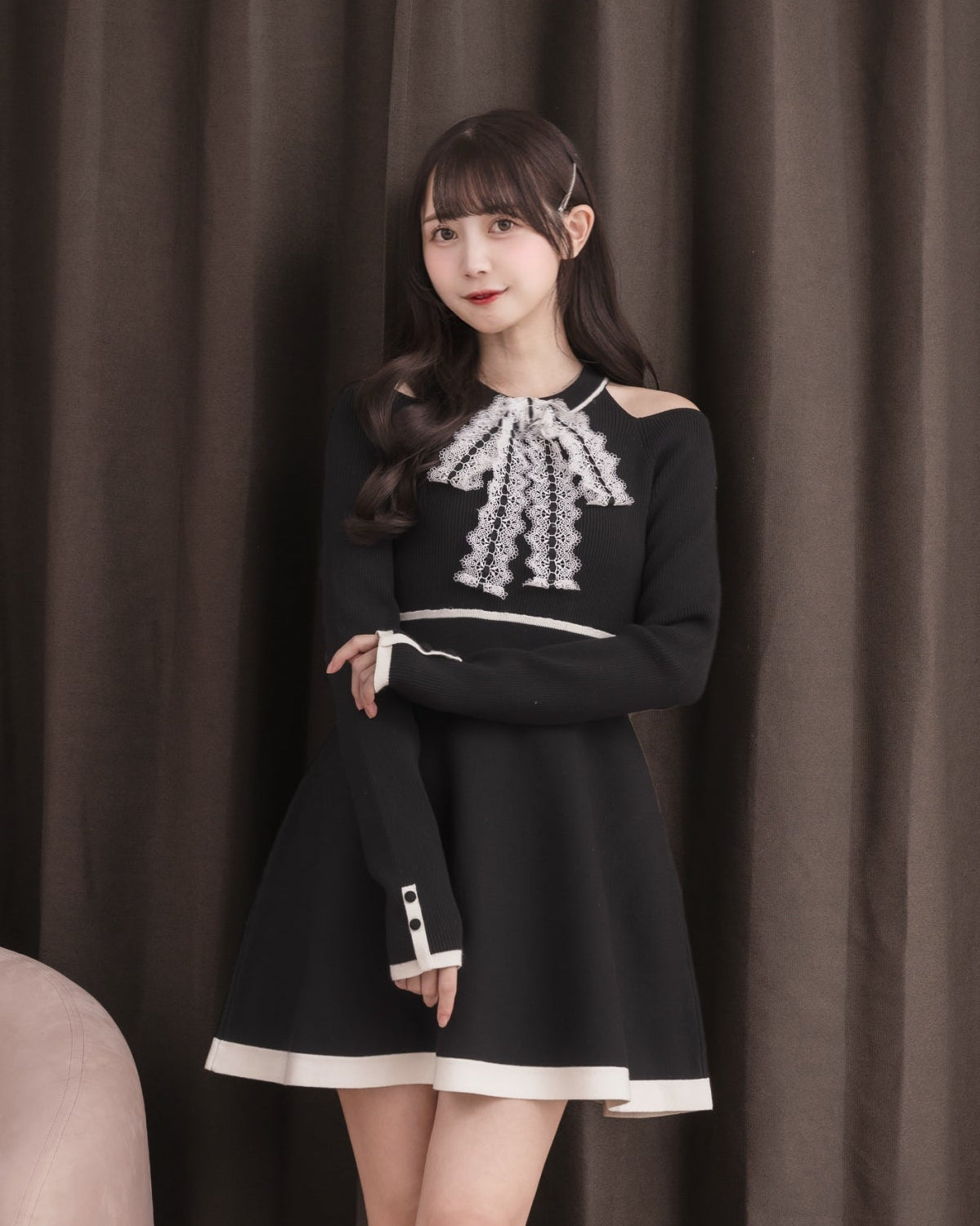 モデル身長：159cm / 着用カラー：ブラック