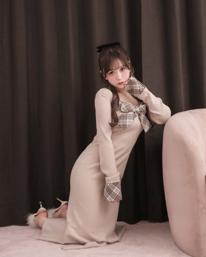 モデル身長：151cm / 着用カラー：ベージュ
