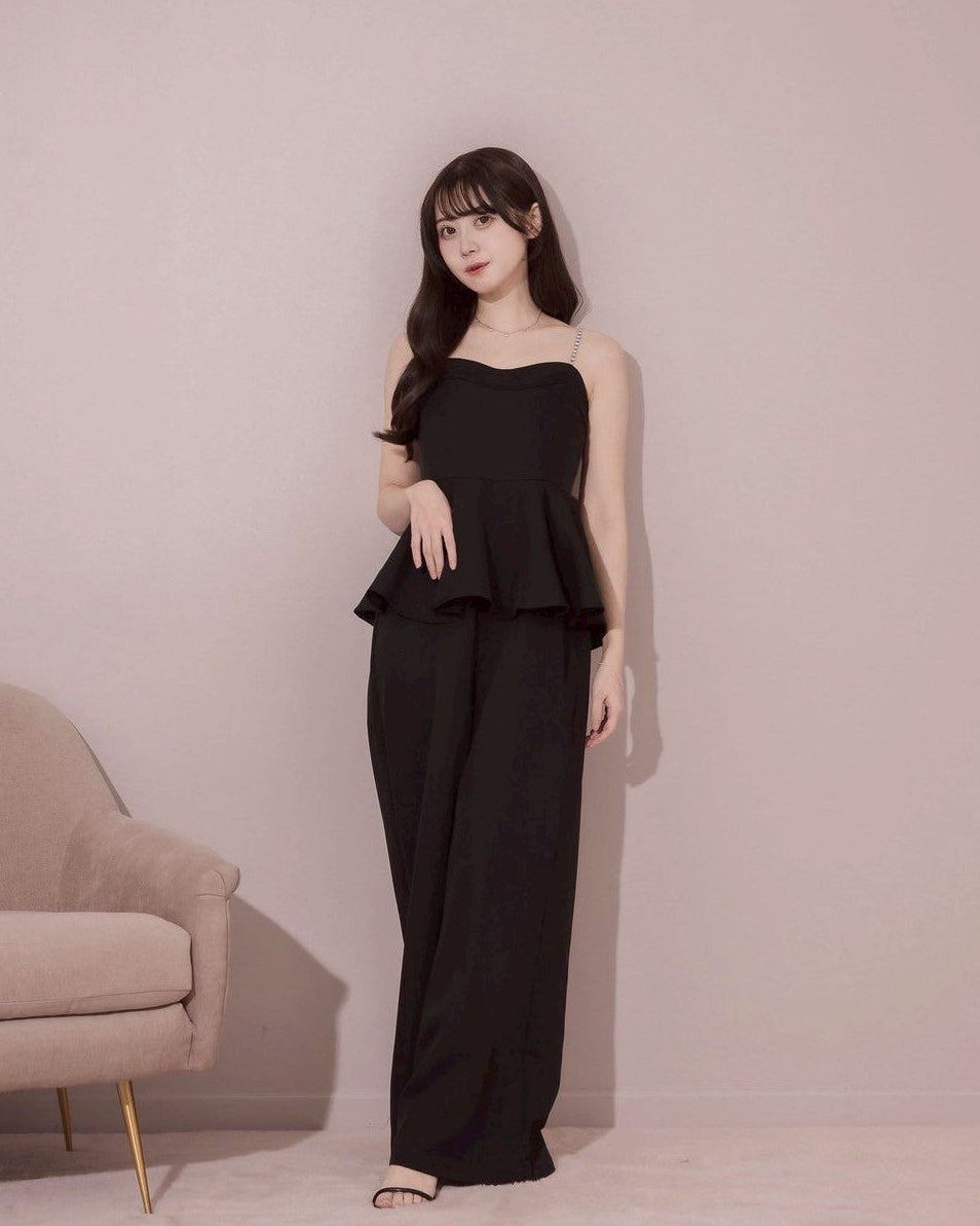 モデル身長：159cm / 着用カラー：ブラック