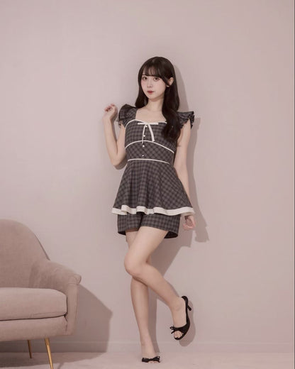 モデル身長：159cm / 着用カラー：グレーチェック