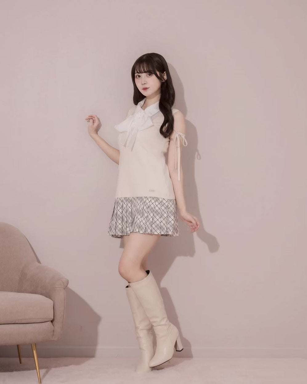 モデル身長：159cm / 着用カラー：アイボリー