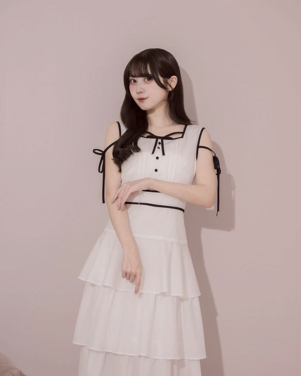 モデル身長：159cm / 着用カラー：アイボリー