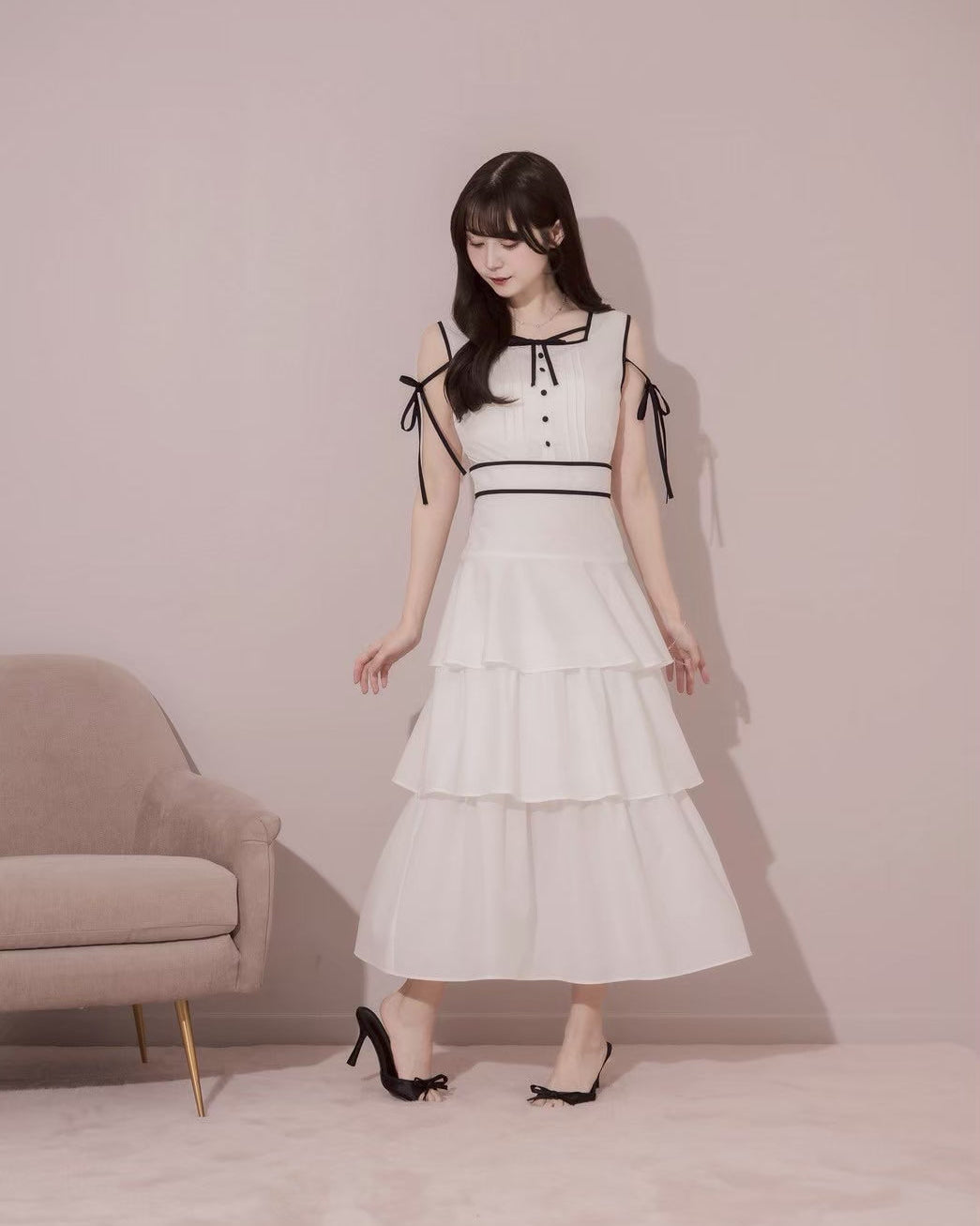 モデル身長：159cm / 着用カラー：アイボリー