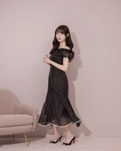モデル身長：159cm / 着用カラー：ブラックドット