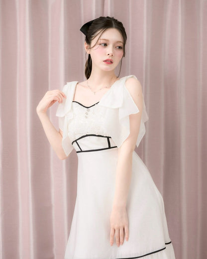 モデル身長：155cm / 着用カラー：ホワイト