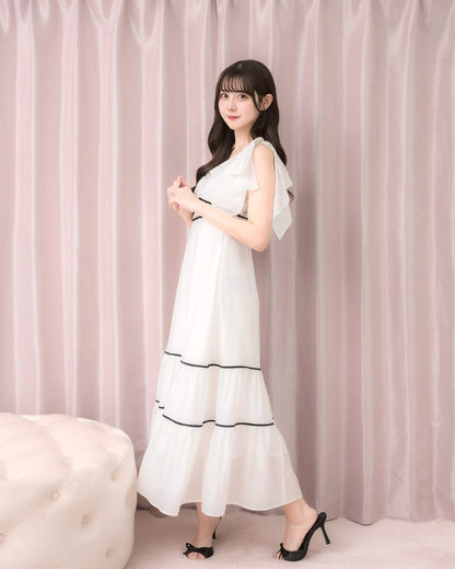モデル身長：159cm / 着用カラー：ホワイト
