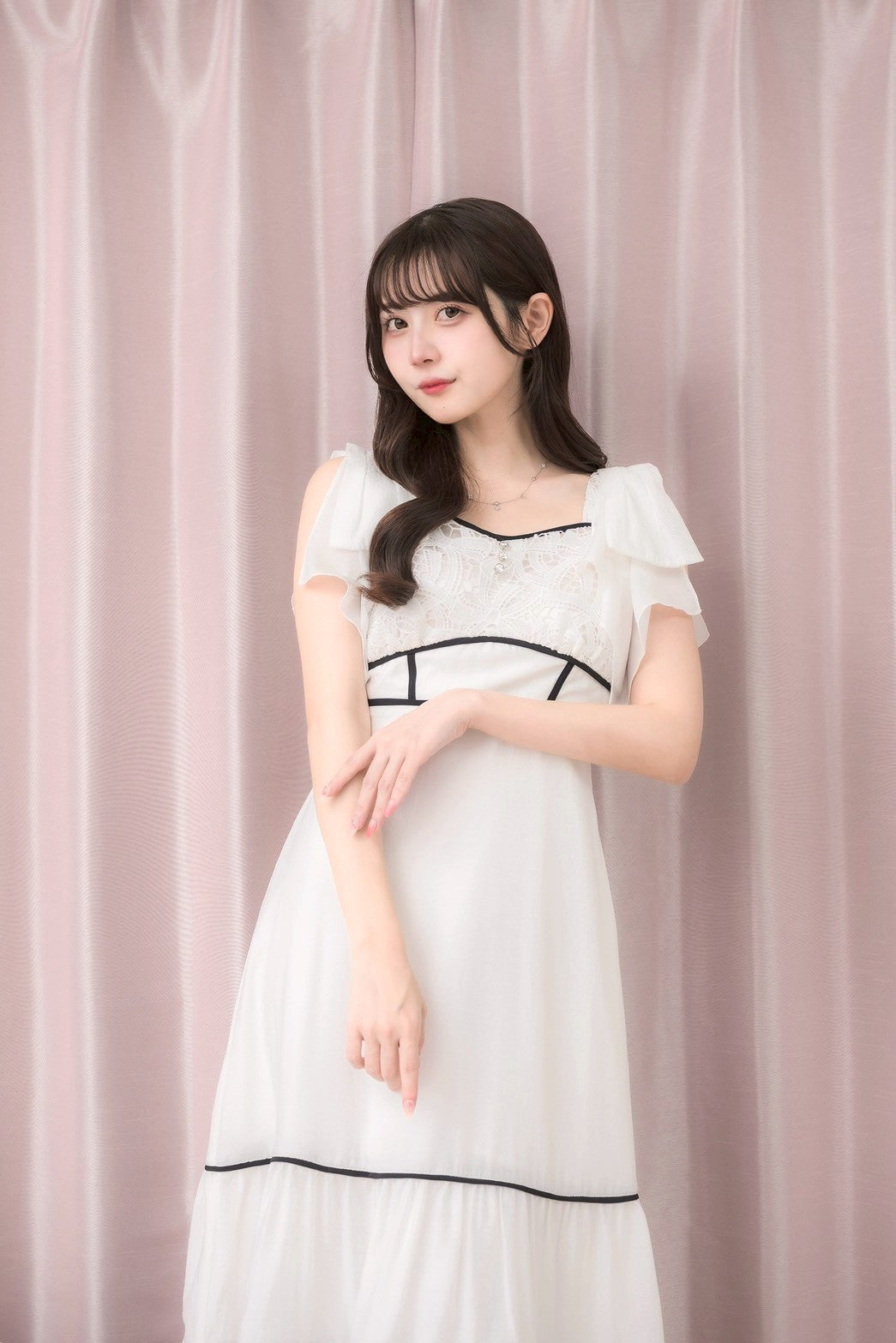 モデル身長：159cm / 着用カラー：ホワイト