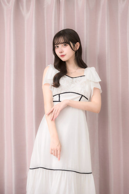 モデル身長：159cm / 着用カラー：ホワイト