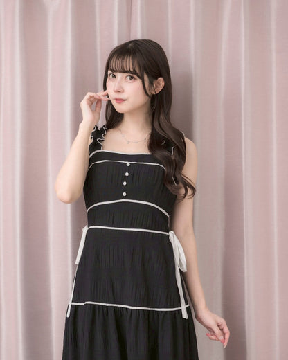 モデル身長：159cm / 着用カラー：ブラック