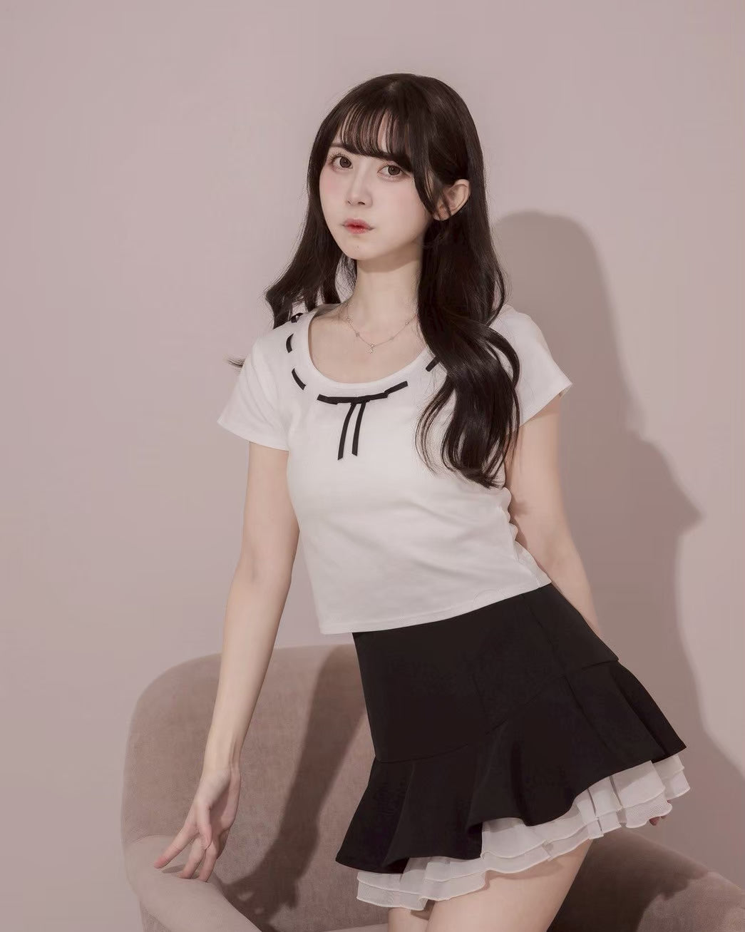 モデル身長：159cm / 着用カラー：ブラック