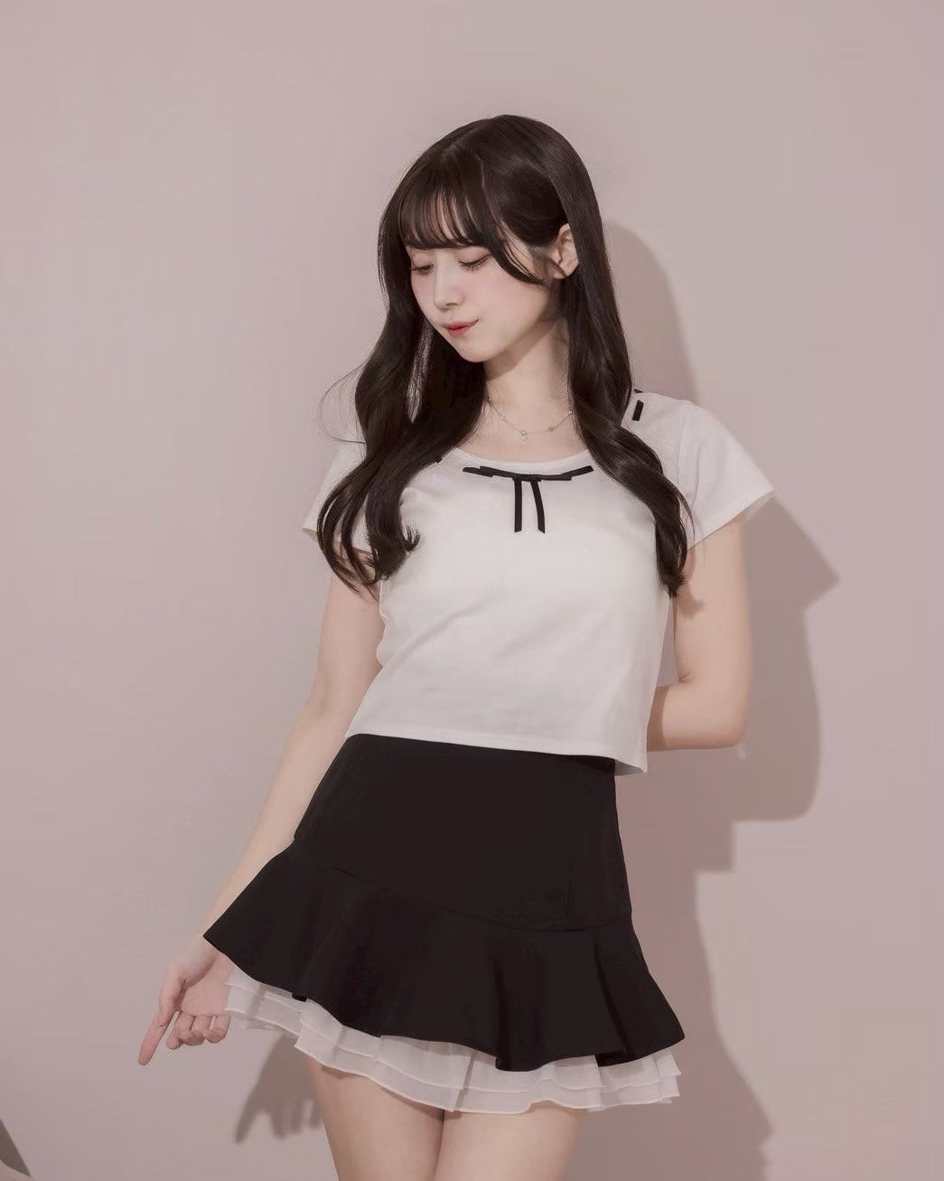 モデル身長：159cm / 着用カラー：ブラック