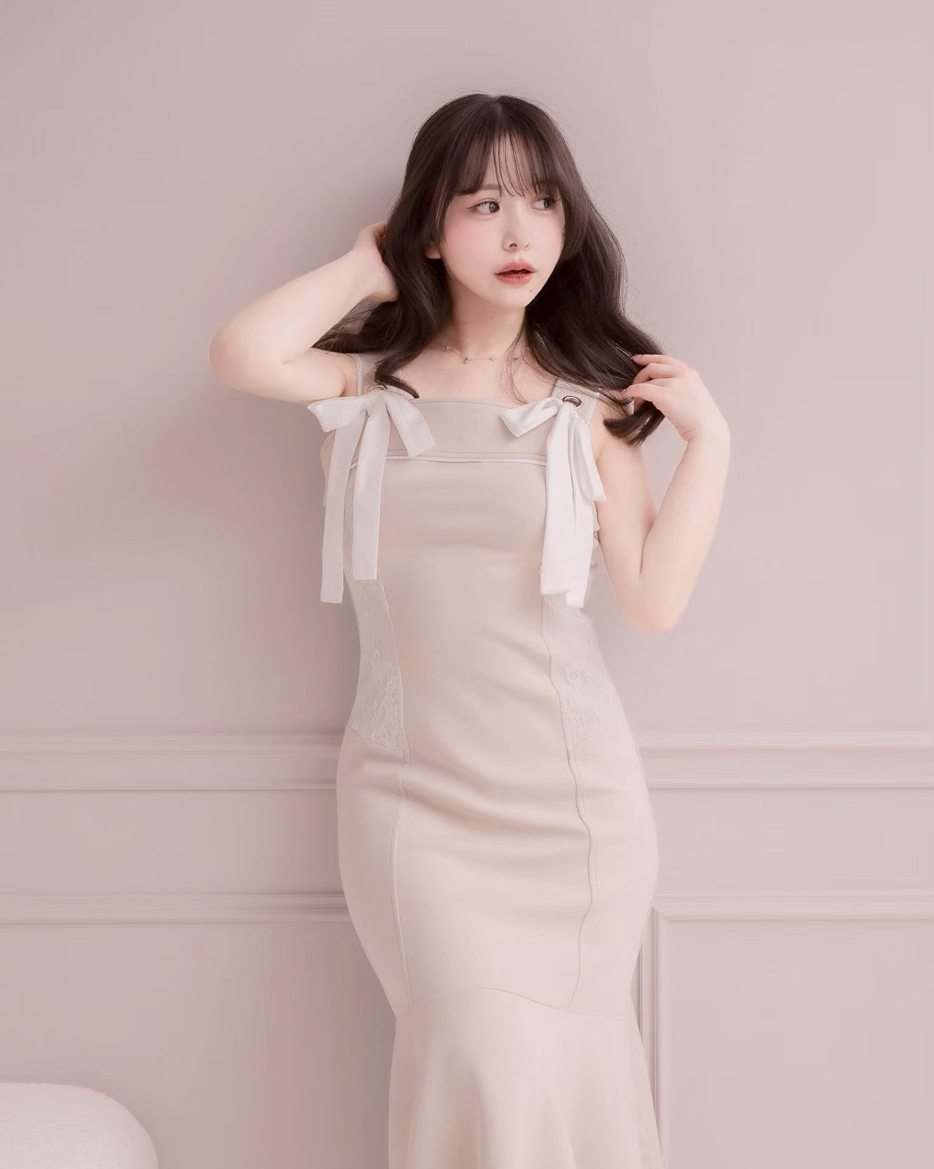 モデル身長：151cm / 着用カラー：ベージュ