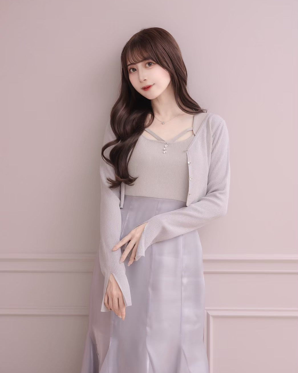 モデル身長：159cm / 着用カラー：ブルーグレー