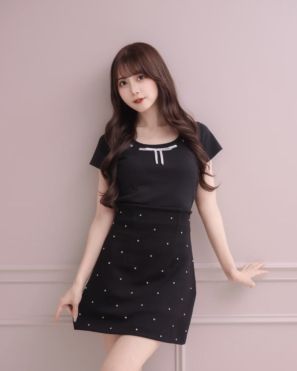 モデル身長：159cm / 着用カラー：ブラック