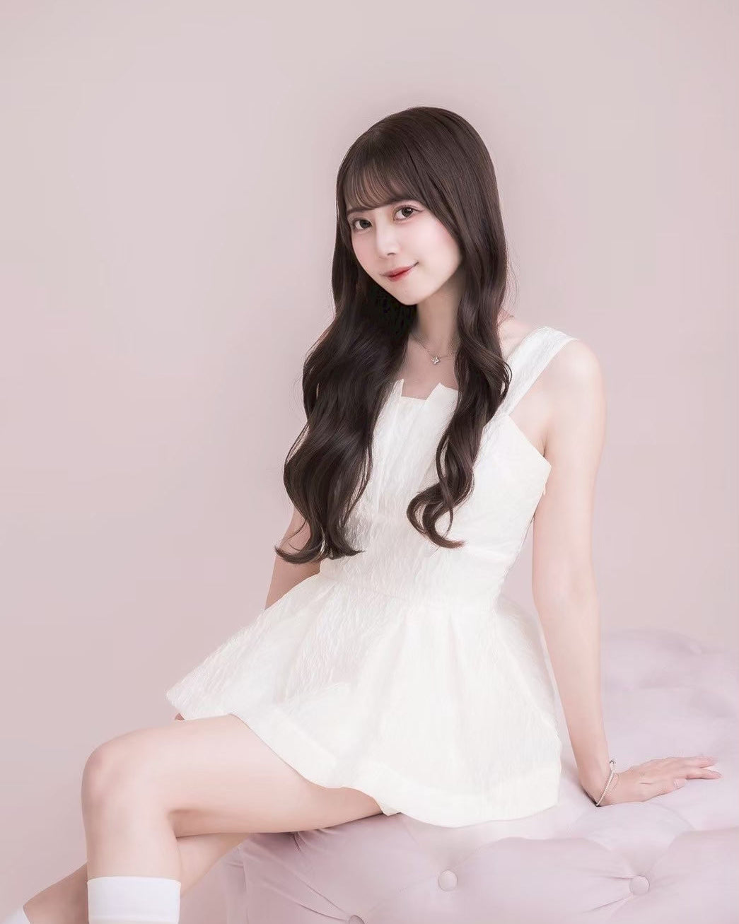 モデル身長：159cm / 着用カラー：アイボリー