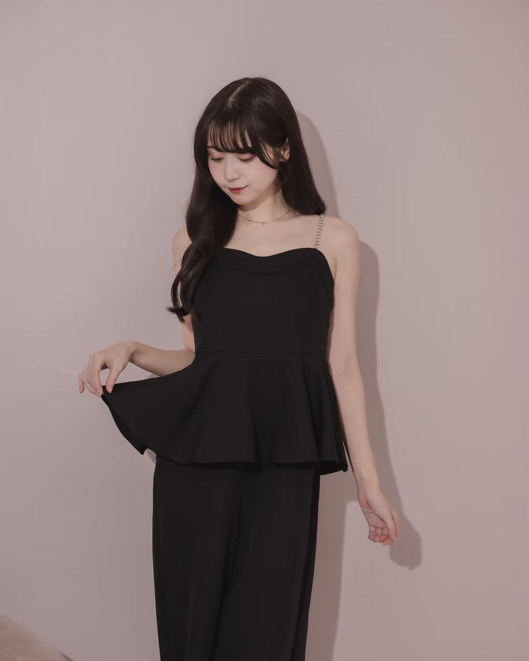 モデル身長：159cm / 着用カラー：ブラック