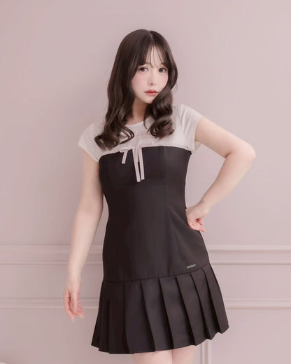 モデル身長：151cm / 着用カラー：ブラック×ピンク