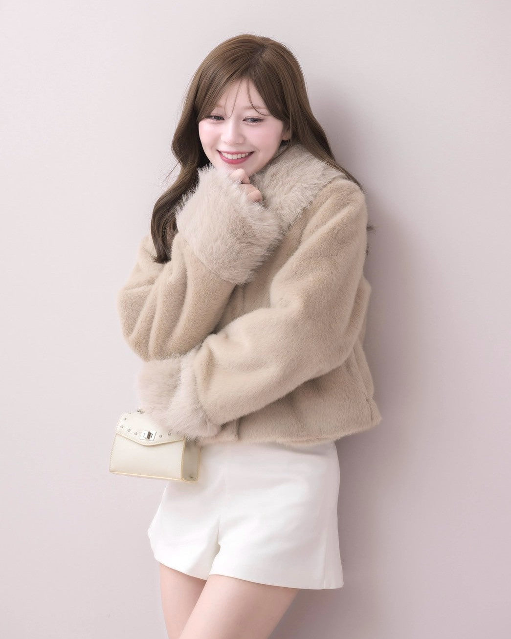 モデル身長：155cm / 着用カラー：ベージュ