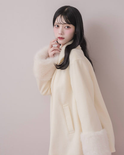 モデル身長：164cm / 着用カラー：アイボリー