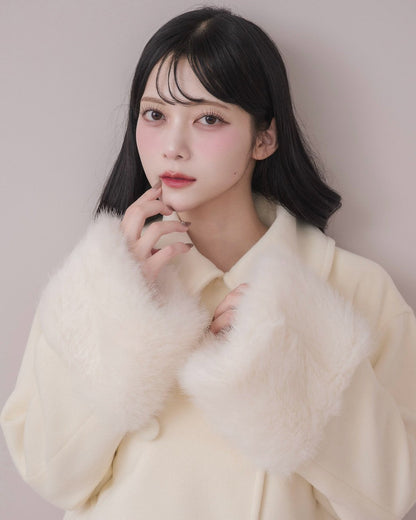 モデル身長：164cm / 着用カラー：アイボリー
