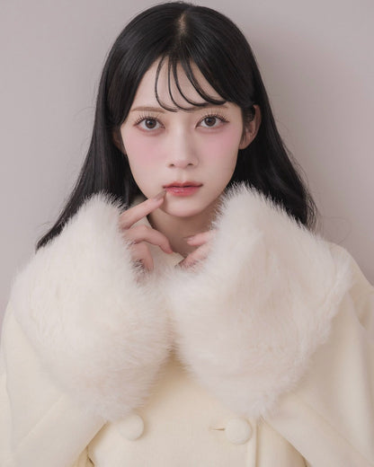 モデル身長：164cm / 着用カラー：アイボリー