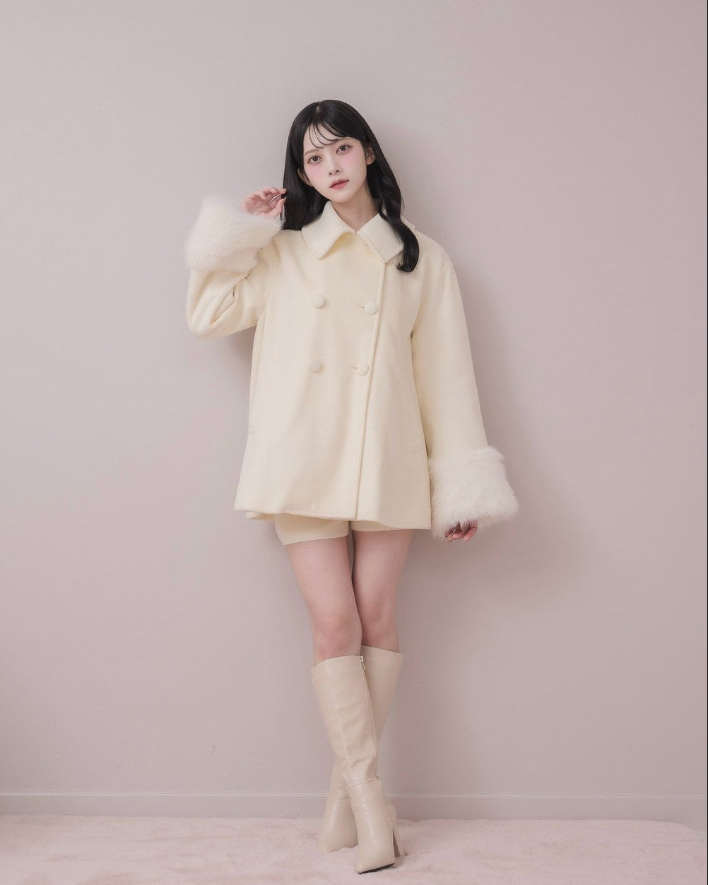 モデル身長：164cm / 着用カラー：アイボリー